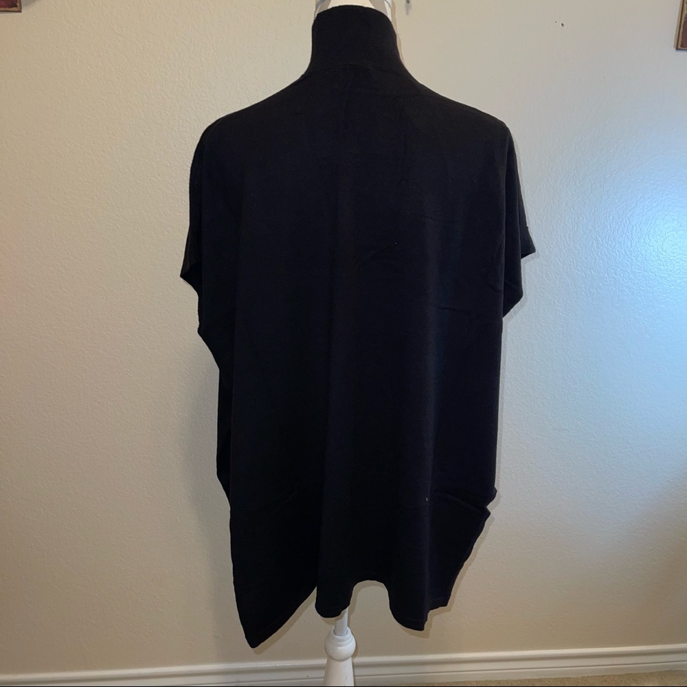 Sweater - Picture 11 of 17